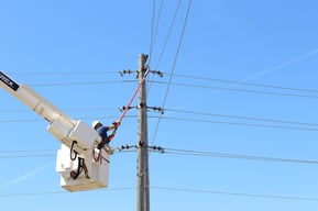 What is an Outside Lineman and Why Should We Thank Them Every Day?